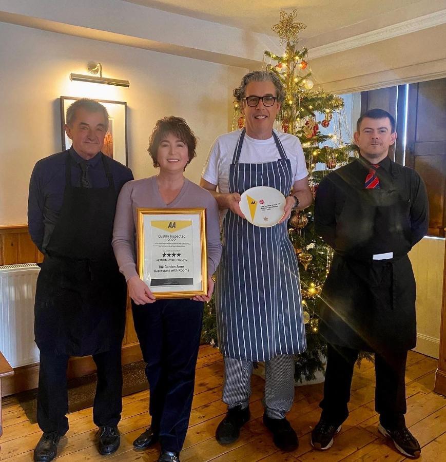 Yarrow The Gordon Arms Restaurant With Rooms מראה חיצוני תמונה