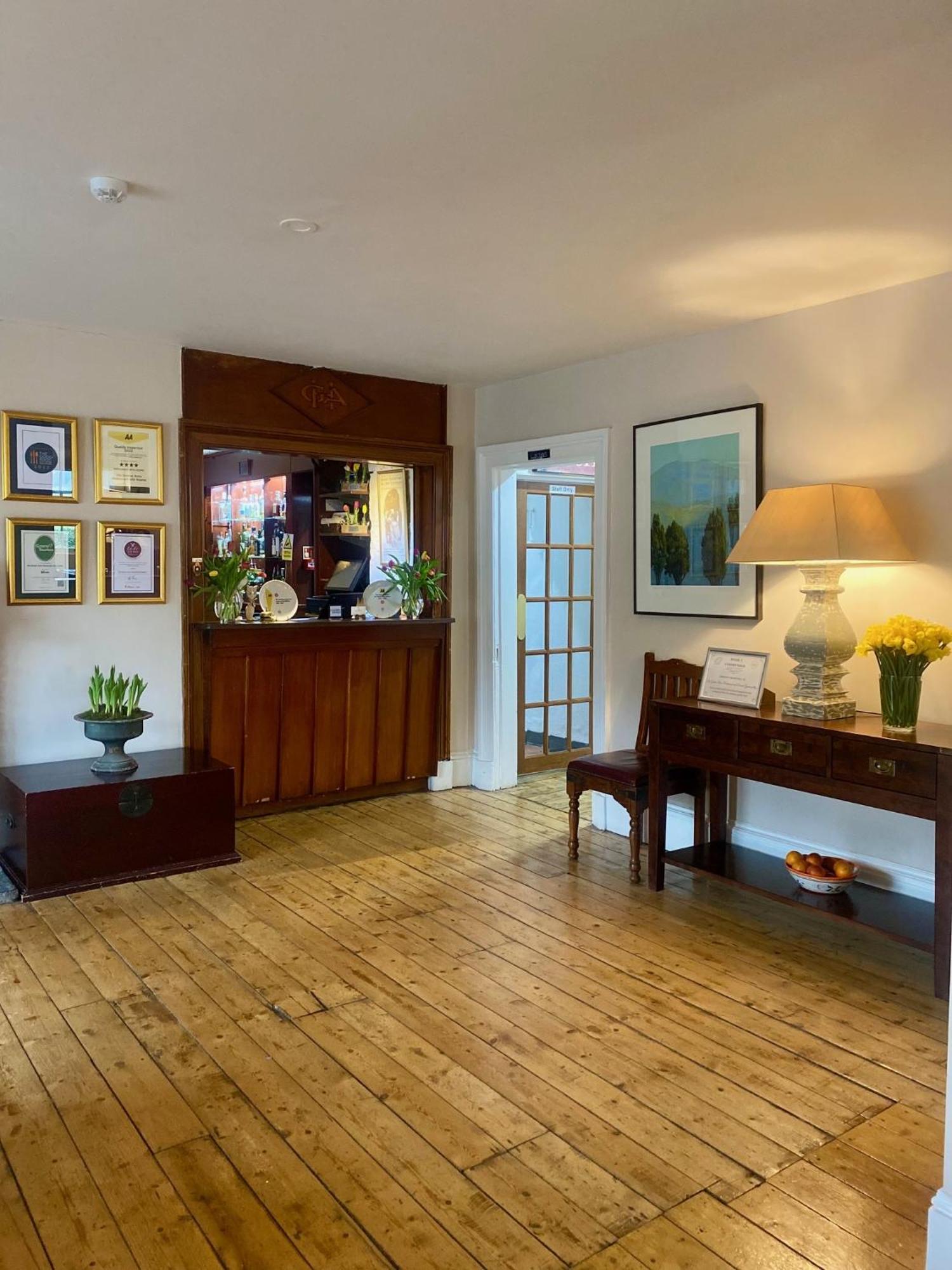 Yarrow The Gordon Arms Restaurant With Rooms מראה חיצוני תמונה