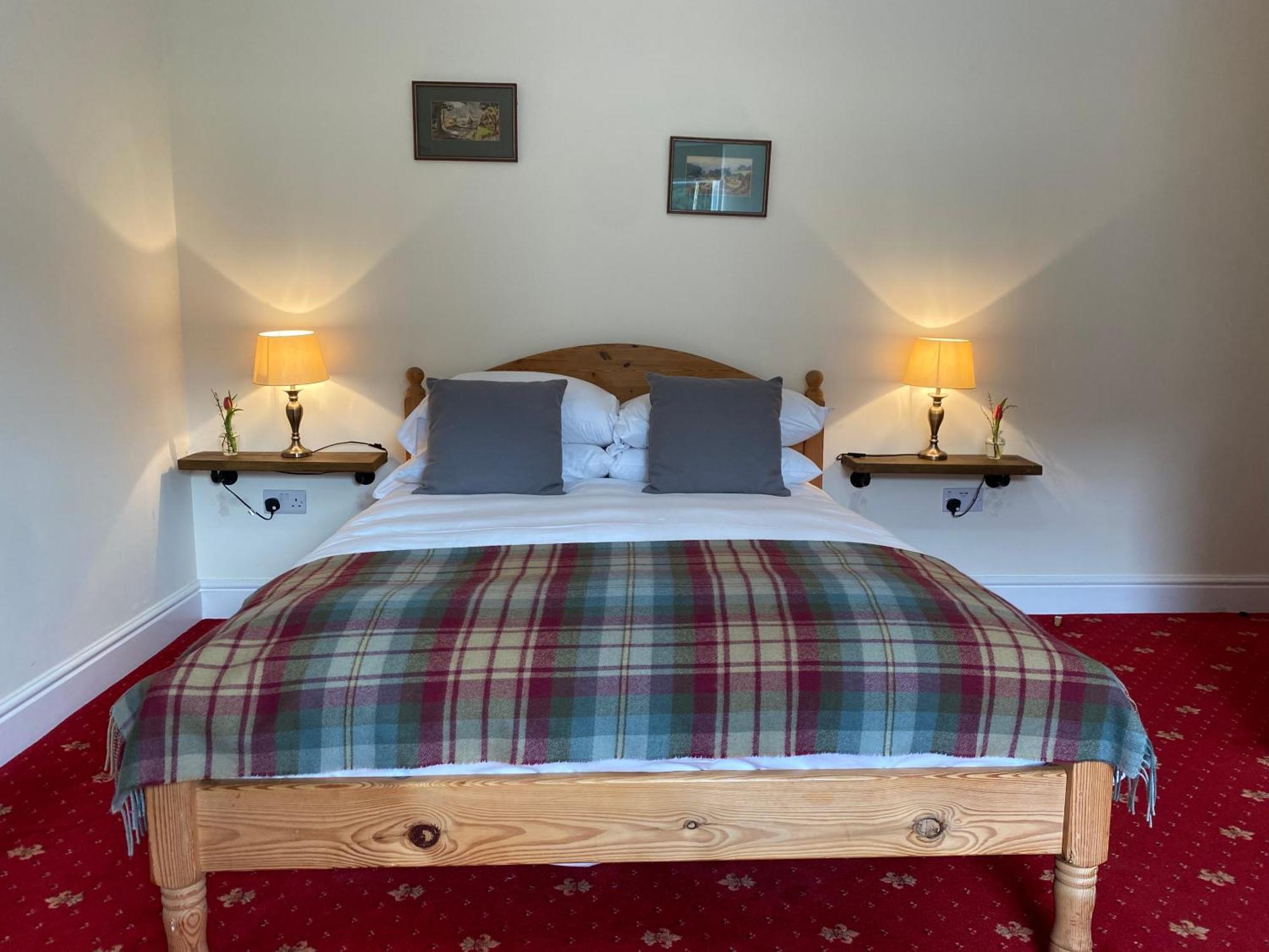 Yarrow The Gordon Arms Restaurant With Rooms מראה חיצוני תמונה
